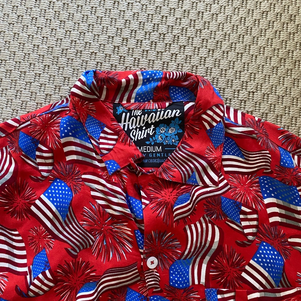 Hawaiian The Hawaiian shirt brand men’s 4th of July USA flag size medium